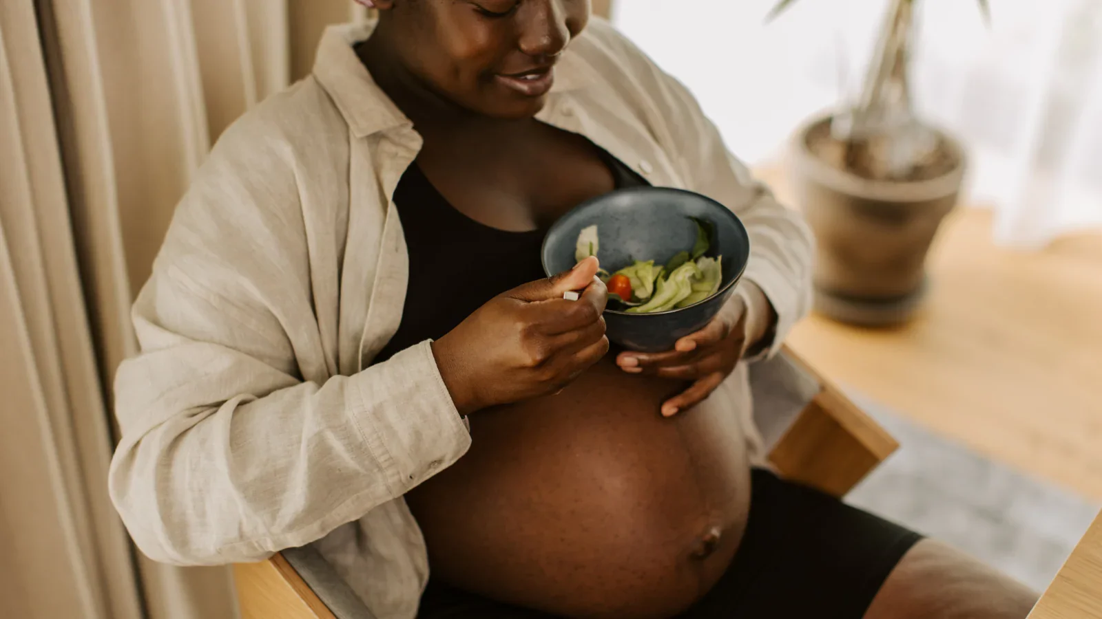 Whole Foods vs. Synthetic: Why Choose Whole Foods Prenatal Supplements?